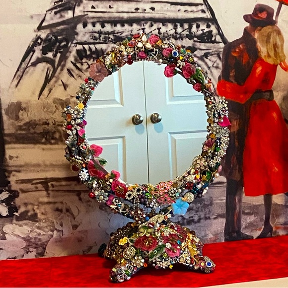 ONE OF A KIND!! Vintage Estate Large Embellished Standing Mirror - Picture 3 of 14